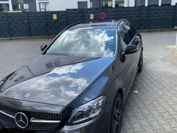 Grau Gebraucht 2020 Mercedes C300 AMG line Kombi | 34.990 € (Fairer Preis)