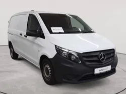 Arktisweiß Gebraucht 2021 Mercedes Vito Van / Kleinbus | 17.990 € (Guter Preis)