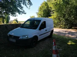 Weiß Gebraucht 2005 Opel Combo Van / Kleinbus | 250 €