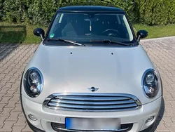 Grau Gebraucht 2011 Mini Cooper Kleinwagen | 6.499 € (Fairer Preis)