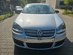 Silber Gebraucht 2009 VW Jetta Comfortline Limousine | 3.999 € (Fairer Preis)