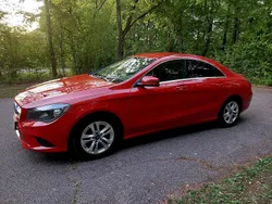 Rot Gebraucht 2013 Mercedes CLA180 Limousine | 12.700 € (Etwas zu teuer)
