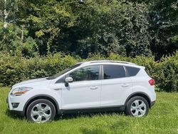 Weiß Gebraucht 2011 Ford Kuga Titanium SUV | 6.500 € (Fairer Preis)