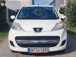 Weiß Gebraucht 2010 Peugeot 107 Kleinwagen | 3.490 € (Fairer Preis)