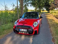 Rot Gebraucht 2023 Mini John Cooper Works Kleinwagen | 31.500 € (Guter Preis)