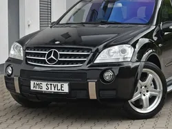 Schwarz Gebraucht 2007 Mercedes ML500 AMG SUV | 17.991 € (Etwas zu teuer)