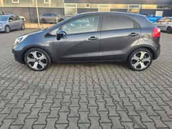 Grau Gebraucht 2013 Kia Rio Edition 7 Limousine | 5.200 € (Fairer Preis)