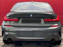 Grau Gebraucht 2019 BMW 320 M Sport Limousine | 21.500 €