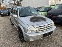 Grau Gebraucht 2004 Suzuki Grand Vitara Comfort SUV | 2.600 €