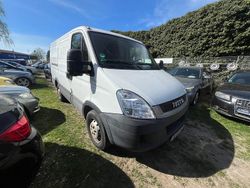 Weiß Gebraucht 2010 Iveco Daily Van | 5.290 €