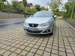 Silber Gebraucht 2011 Seat Ibiza ST Style Kombi | 4.500 € (Fairer Preis)