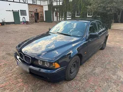 Blau Gebraucht 2002 BMW 520 Limousine | 2.800 € (Superpreis)