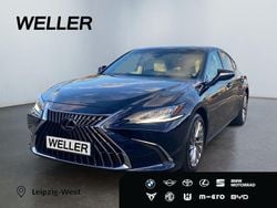 Blau Gebraucht 2024 Lexus ES300 Luxury Line Limousine | 49.990 € (Teuer)