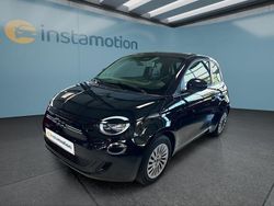 Schwarz Gebraucht 2022 Fiat 500e Action Kleinwagen | 15.149 € (Fairer Preis)