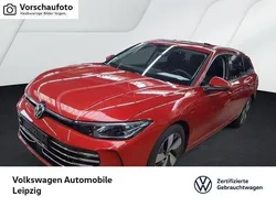 Rot Gebraucht 2024 VW Passat Elegance Limousine | 35.930 € (Superpreis)