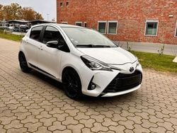Weiß Gebraucht 2019 Toyota Yaris Hybrid Sport Kleinwagen | 15.700 € (Guter Preis)