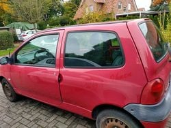 Rot Gebraucht 2003 Renault Twingo Kleinwagen | 1.300 € (Fairer Preis)