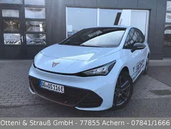 Eisweiß Gebraucht 2022 Cupra Born Basis Kleinwagen | 27.599 € (Fairer Preis)