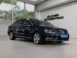Blau Gebraucht 2011 VW Passat Highline Limousine | 4.990 € (Guter Preis)