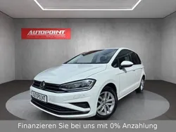 Weiß Gebraucht 2019 VW Golf Sportsvan Comfortline Van / Kleinbus | 11.999 € (Guter Preis)