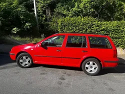 Rot Gebraucht 2002 VW Golf IV Kombi | 1.500 €