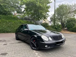 Schwarz Gebraucht 2004 Mercedes E270 Limousine | 4.000 € (Fairer Preis)