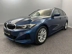 Blau Gebraucht 2023 BMW 318 Shadowline Limousine | 30.699 € (Fairer Preis)
