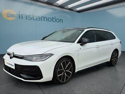 Weiß Gebraucht 2025 VW Passat Kombi | 58.899 €