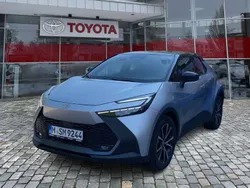 Shimmering silver me Gebraucht 2024 Toyota C-HR Team SUV | 30.990 € (Superpreis)