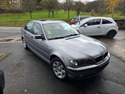 Silber Gebraucht 2004 BMW 318 Lifestyle Limousine | 3.500 € (Fairer Preis)