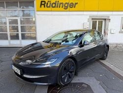 Stealth grey Gebraucht 2024 Tesla Model 3 Limousine | 41.980 € (Guter Preis)