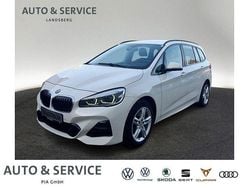 Weiß Gebraucht 2018 BMW 218 Gran Tourer Performance Van / Kleinbus | 17.990 € (Fairer Preis)