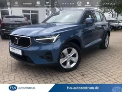 Blau Gebraucht 2024 Volvo XC40 Core SUV | 35.467 € (Fairer Preis)