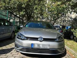 Silber Gebraucht 2019 VW Golf VII Limousine | 17.999 € (Fairer Preis)