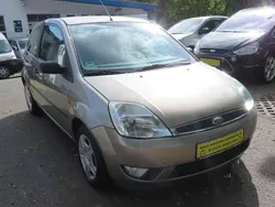 Bronze Gebraucht 2003 Ford Fiesta Ghia Kleinwagen | 1.999 € (Fairer Preis)
