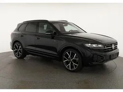 Grenadill schwarz metallic Neu 2025 VW Touareg R-line SUV | 82.995 € (Guter Preis)