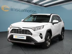 Weiß Gebraucht 2021 Toyota RAV4 Hybrid SUV | 31.749 € (Fairer Preis)