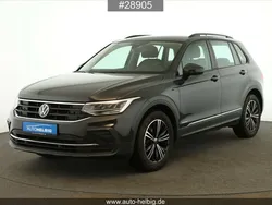Grau Gebraucht 2022 VW Tiguan Life SUV | 25.990 € (Guter Preis)