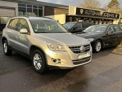 Silber Gebraucht 2010 VW Tiguan Trendline SUV | 5.990 € (Guter Preis)