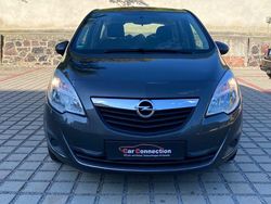 Grau Gebraucht 2010 Opel Meriva Design Edition Van / Kleinbus | 2.999 € (Fairer Preis)