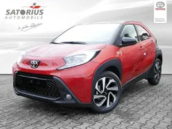 Rot Neu 2024 Toyota Aygo Team Kleinwagen | 19.690 €