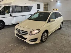 Beige Gebraucht 2017 Mercedes B180 Van / Kleinbus | 4.990 €