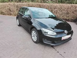 Ebenholzschwarz Gebraucht 2013 VW Golf VII Comfortline Kleinwagen | 11.200 € (Fairer Preis)