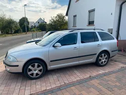 Silber Gebraucht 2005 Skoda Octavia Kombi | 1.500 € (Guter Preis)
