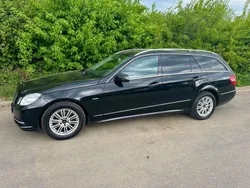 Schwarz Gebraucht 2011 Mercedes E200 Elegance Kombi | 7.900 € (Guter Preis)