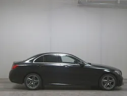 Schwarz Gebraucht 2019 Mercedes C220 AMG line Limousine | 25.980 € (Guter Preis)