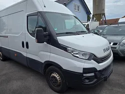 Weiß Gebraucht 2019 Iveco Daily Van / Kleinbus | 12.790 € (Fairer Preis)
