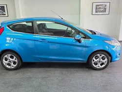 Blau Gebraucht 2009 Ford Fiesta Titanium Kleinwagen | 3.490 € (Fairer Preis)