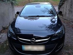 Schwarz Gebraucht 2014 Opel Astra Kleinwagen | 4.900 € (Guter Preis)