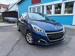 Blau Gebraucht 2016 Peugeot 208 Kleinwagen | 7.300 € (Fairer Preis)